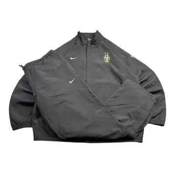 Nike Juventus Turin Tracksuit